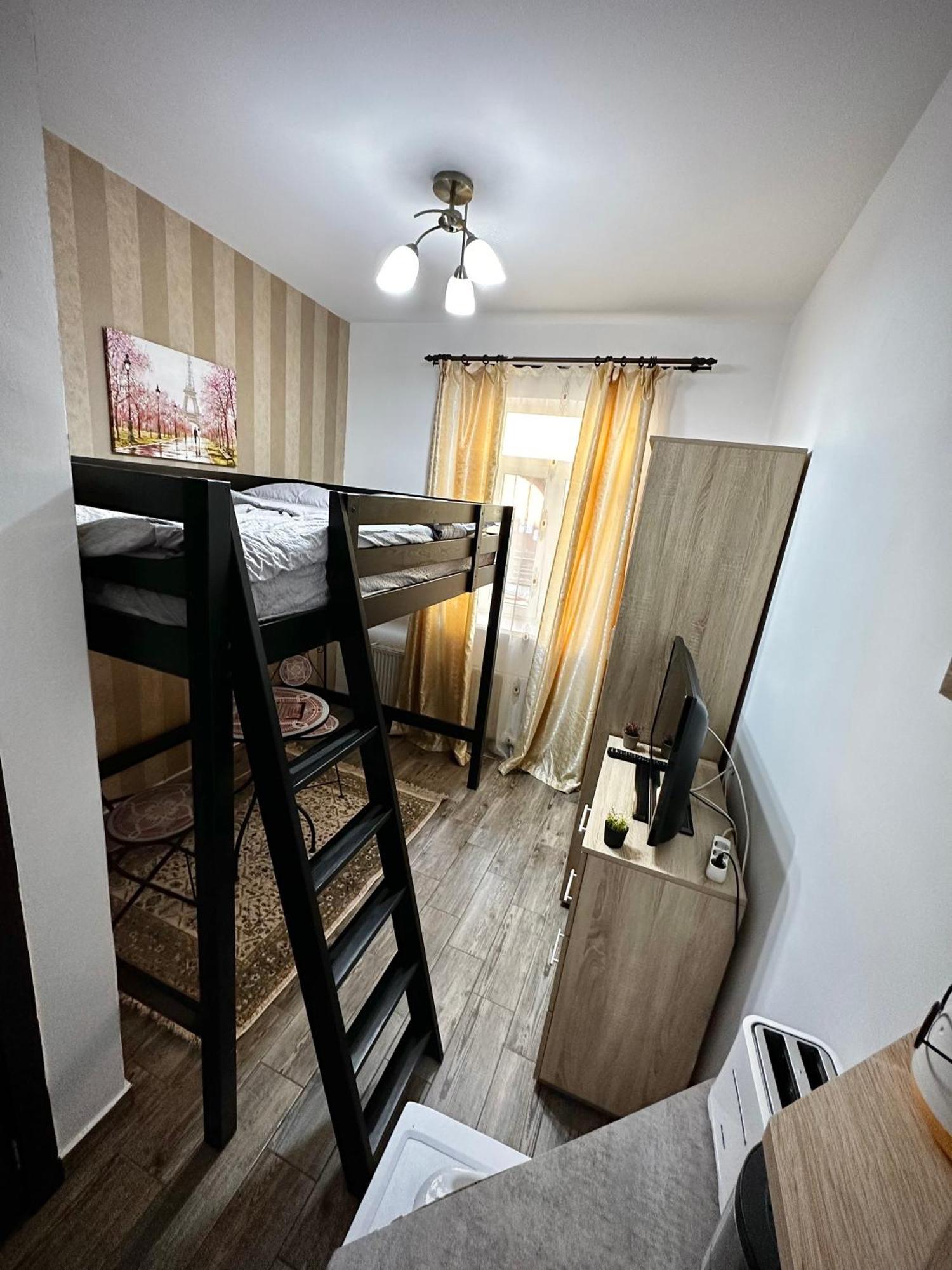 Ada'S Luxury Apartament&Studio - Old City Braşov Exterior foto