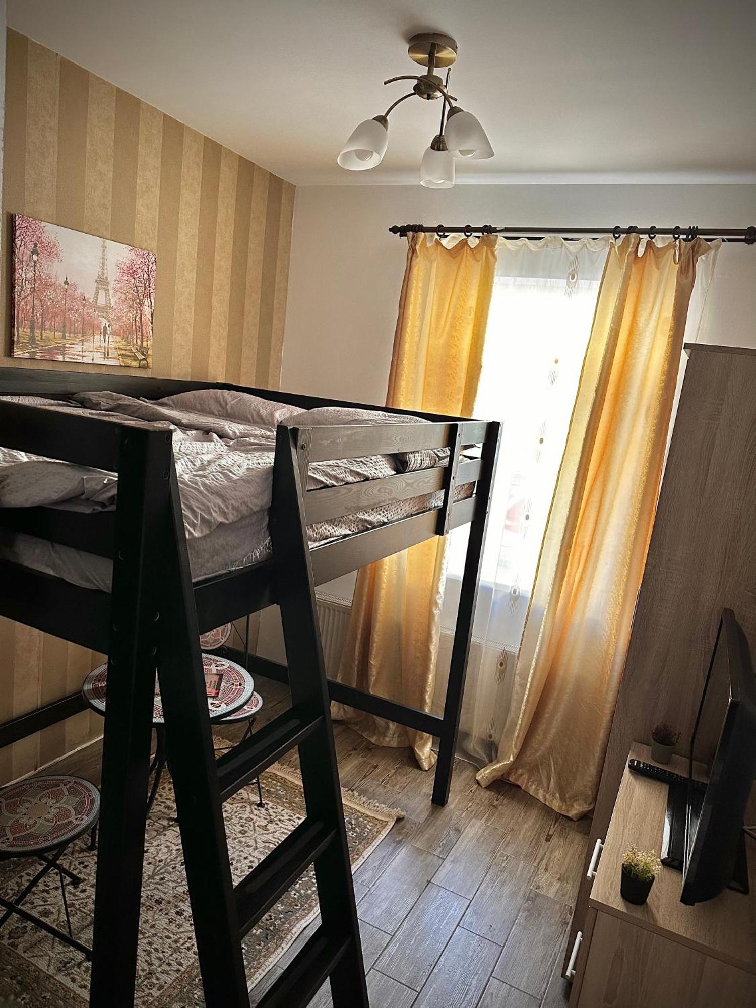 Ada'S Luxury Apartament&Studio - Old City Braşov Exterior foto