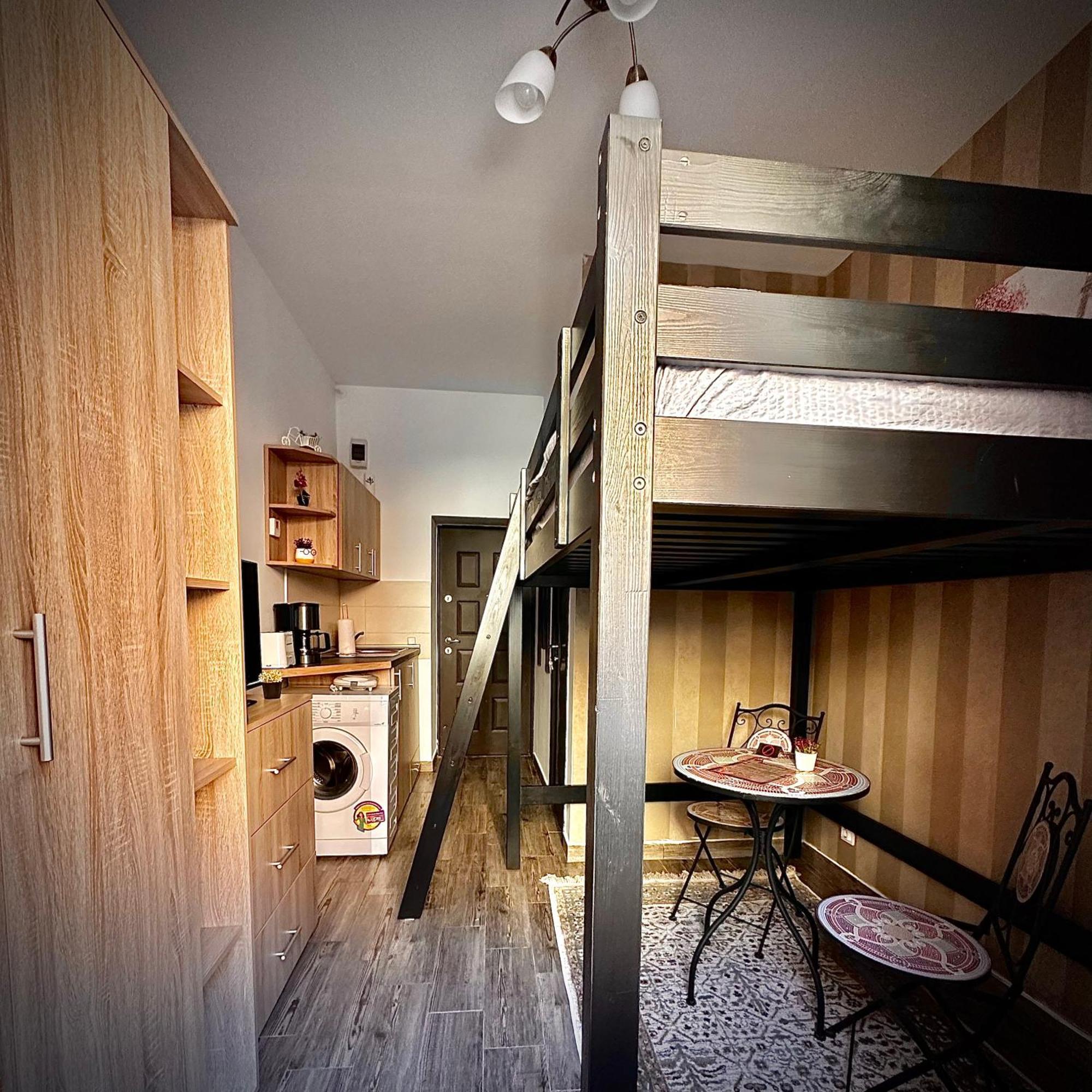 Ada'S Luxury Apartament&Studio - Old City Braşov Exterior foto